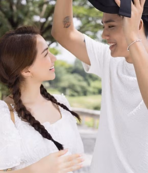 Hoa Minzy khoe sac voi loat anh cuc xinh tuoi, 'me bim' ma trong nhu gai doi muoi-Hinh-3