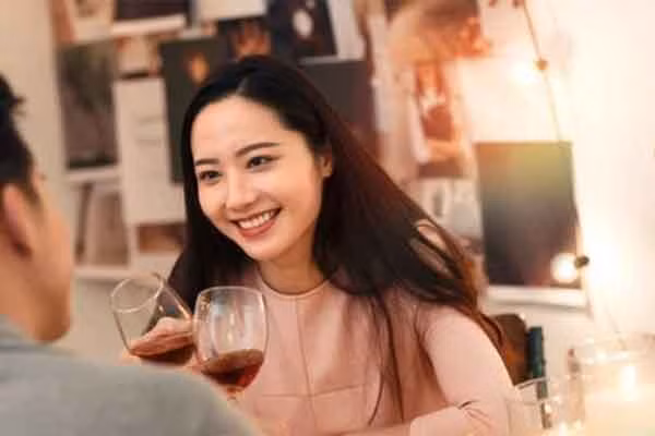 Nghi chong an cha, vo cung an nem va cai ket khien ca hai roi nuoc mat