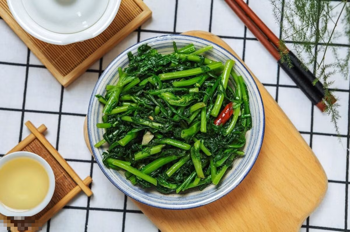 Loại rau “món ăn của hoàng đế”, dưỡng dạ dày, bổ mắt, tốt xương - Hình 5 Loai rau “mon an cua hoang de”, duong da day, bo mat, tot xuong-Hinh-5