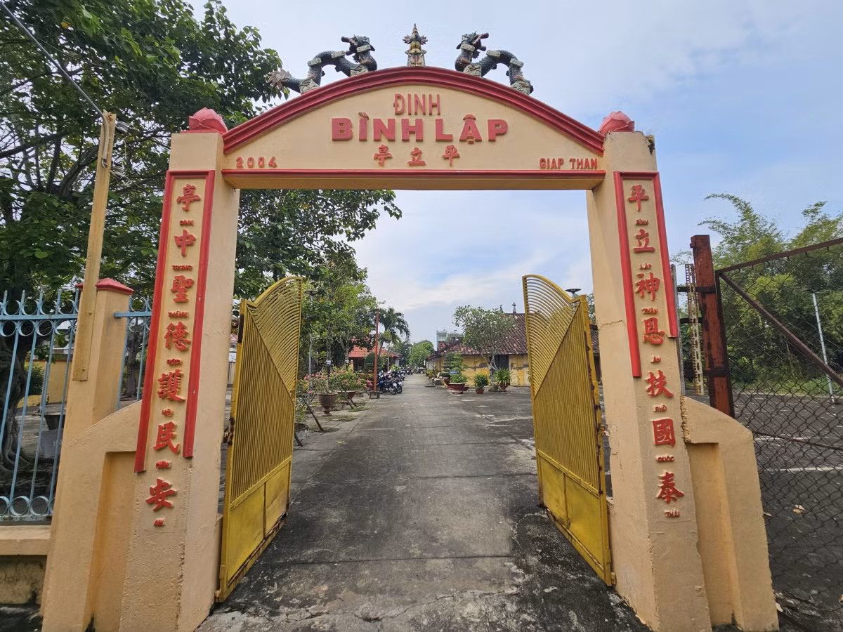 Đình cổ ở Long An, kiến trúc đẹp như phim sau hơn 2 thế kỷ - Hình 2 Dinh co o Long An, kien truc dep nhu phim sau hon 2 the ky-Hinh-2