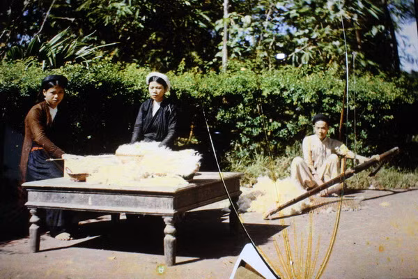 Bật bông.