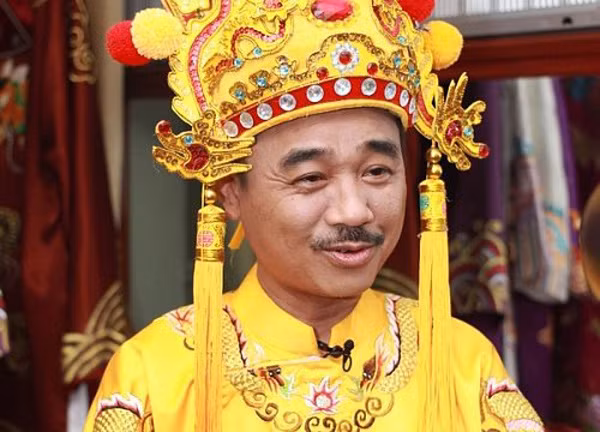 Quốc Khánh, Minh Vượng: Giấu nỗi cô đơn tuổi xế chiều Quoc Khanh, Minh Vuong: Giau noi co don tuoi xe chieu