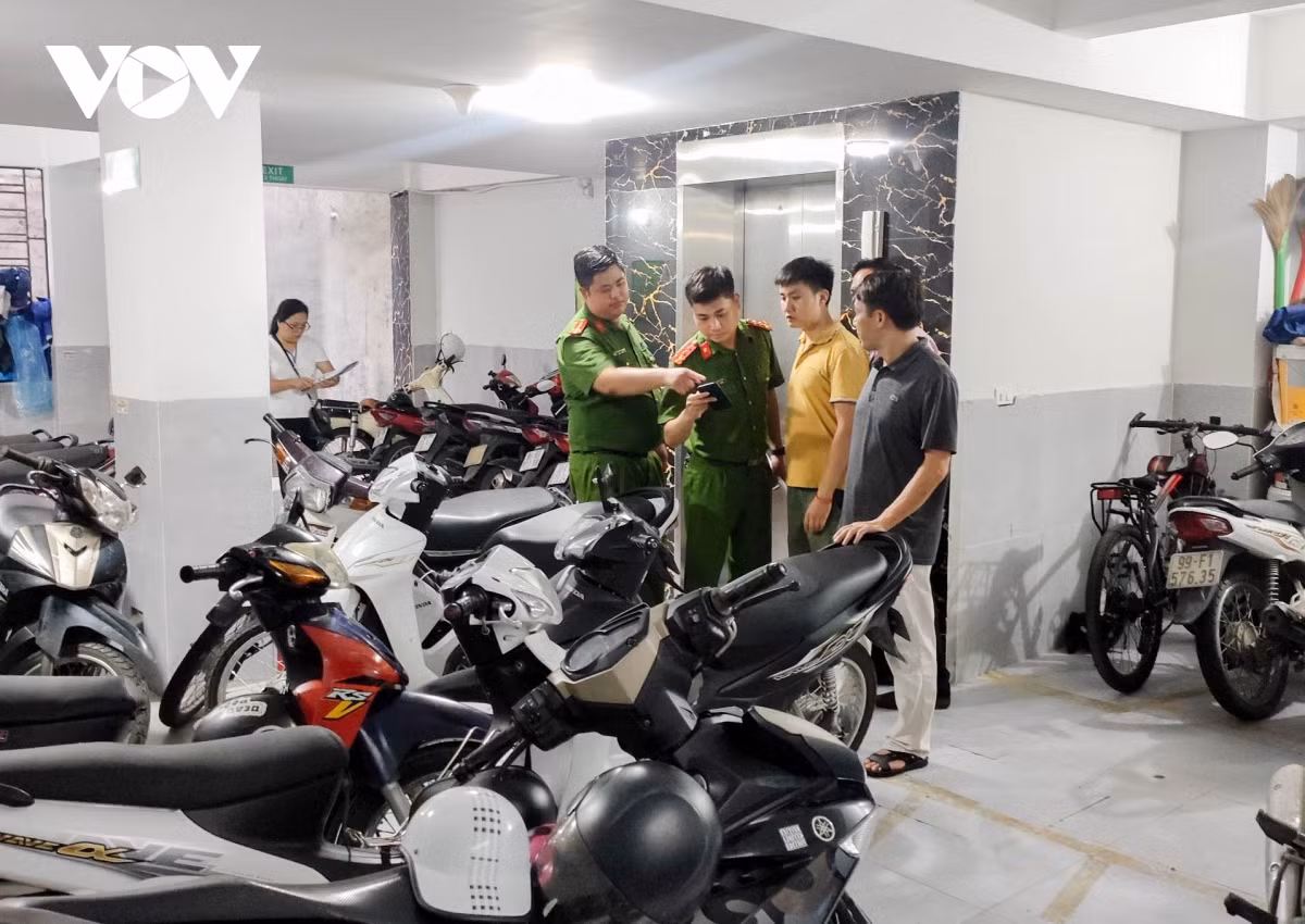 Các cơ sở đã đi ngầm hệ thống điện, không bố trí nạp sạc xe điện.