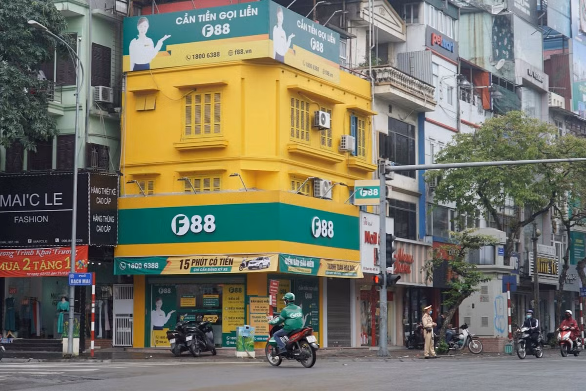 Chuỗi cầm đồ được hoa hậu Mai Phương Thúy mua trái phiếu lần đầu báo lỗ Chuoi cam do duoc hoa hau Mai Phuong Thuy mua trai phieu lan dau bao lo