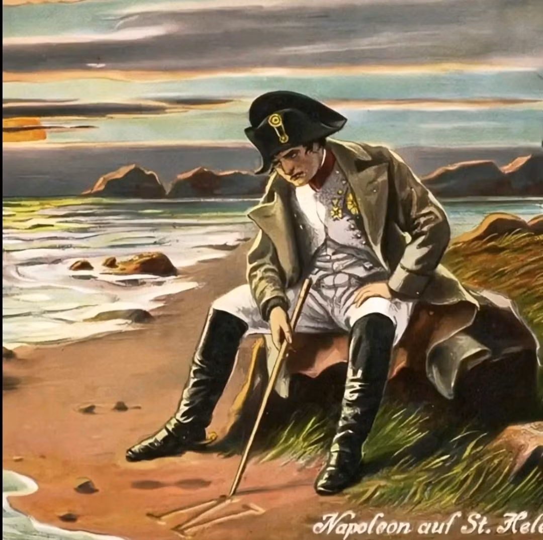  Bị đày hai lần: Sau thất bại trong trận Leipzig (1813), ông bị đày ra đảo Elba. Trở lại ngắn ngủi trong “100 ngày” trước khi bị đày tiếp đến đảo St. Helena sau trận Waterloo (1815). Ảnh: Pinterest.