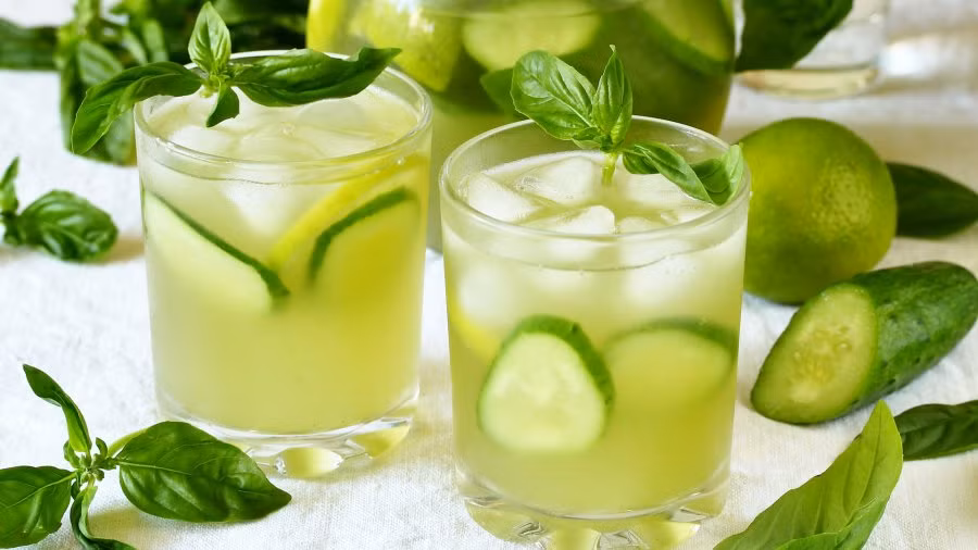 Mỗi ngày uống 1 ly nước ép dưa chuột: Kiểm soát tiểu đường... Moi ngay uong 1 ly nuoc ep dua chuot: Kiem soat tieu duong...