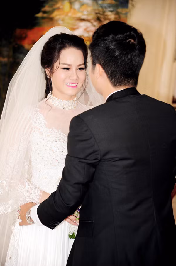Sau đó nữ diễn viên đã lên tiếng thừa nhận, mong rằng khán giả sẽ luôn ủng hộ cô trong chặng đường sắp tới.