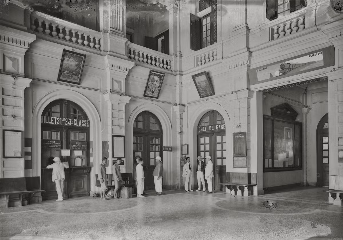 Phòng vé ga Hà Nội năm 1927.