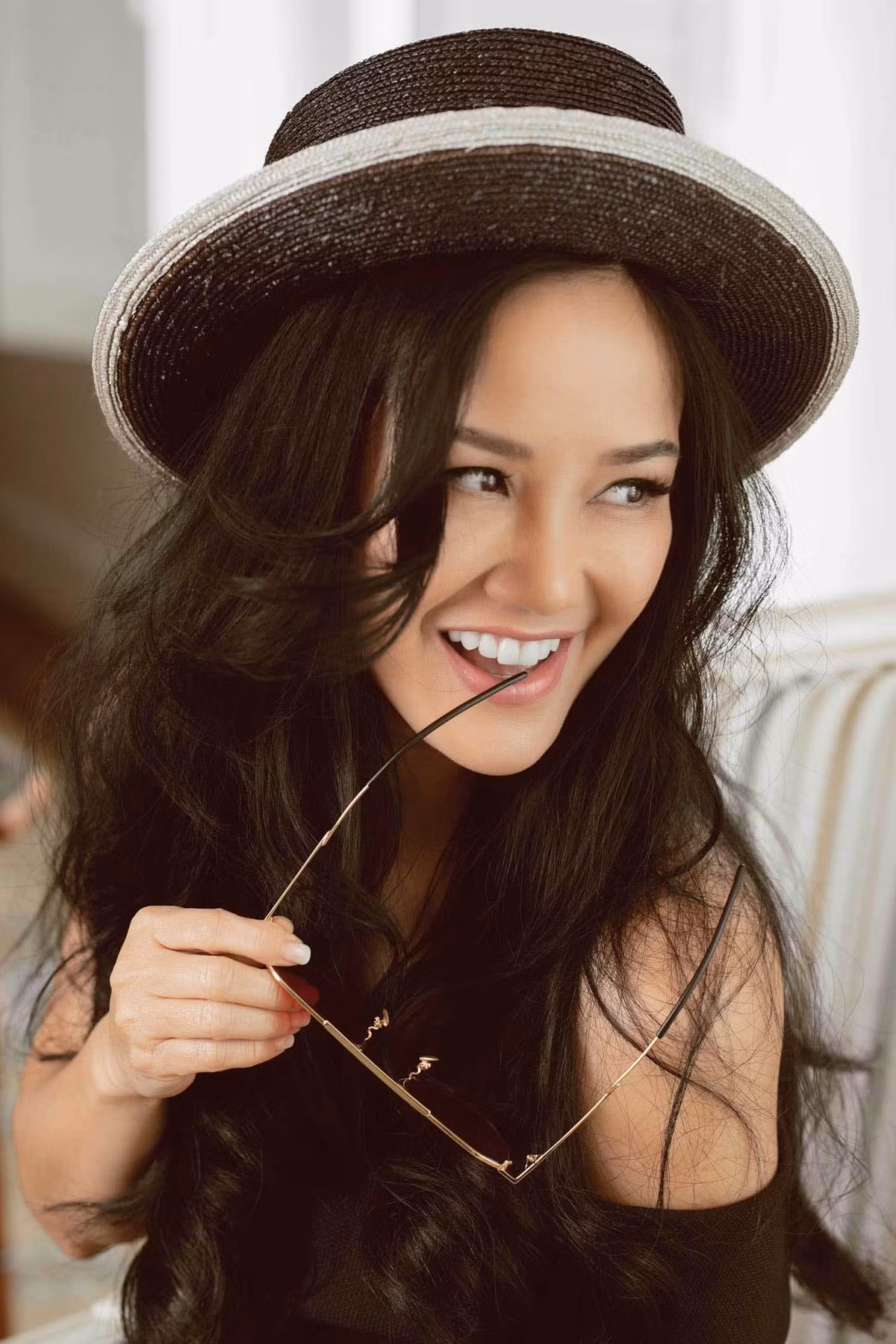 Có sự nghiệp vững chắc và ổn định, nữ diva có cuộc sống giản dị nhưng tràn đầy hạnh phúc bên 2 con sinh đôi.