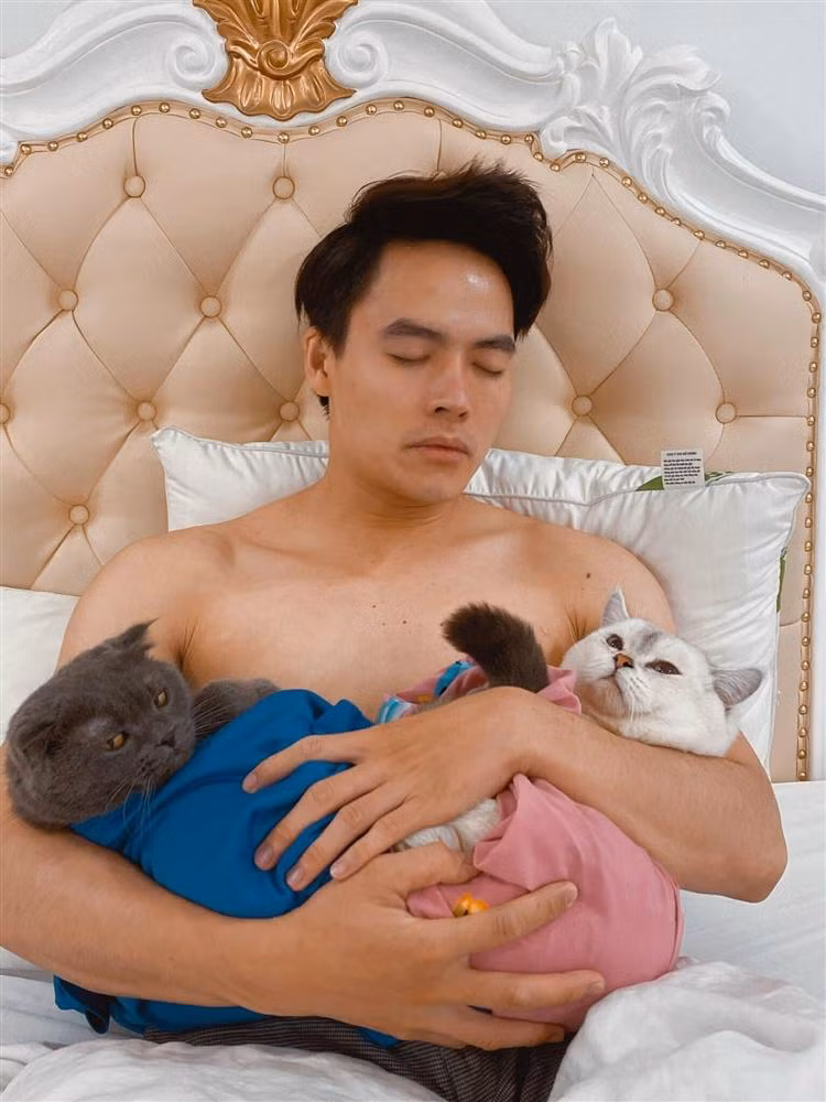 Ho Ngoc Ha 