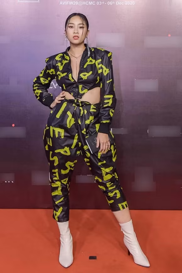 MC Liêu Hà Trinh.