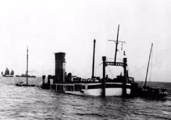 Ngày 4/12/1948, tàu SS Kiangya (Trung Quốc) khi cách Thượng Hải 80km về phía Bắc, đoạn cửa sông Hoàng Phố bất ngờ va phải mìn khiến phần đuôi tàu bị nổ. Số người thiệt mạng lên đến 3.920 người.
