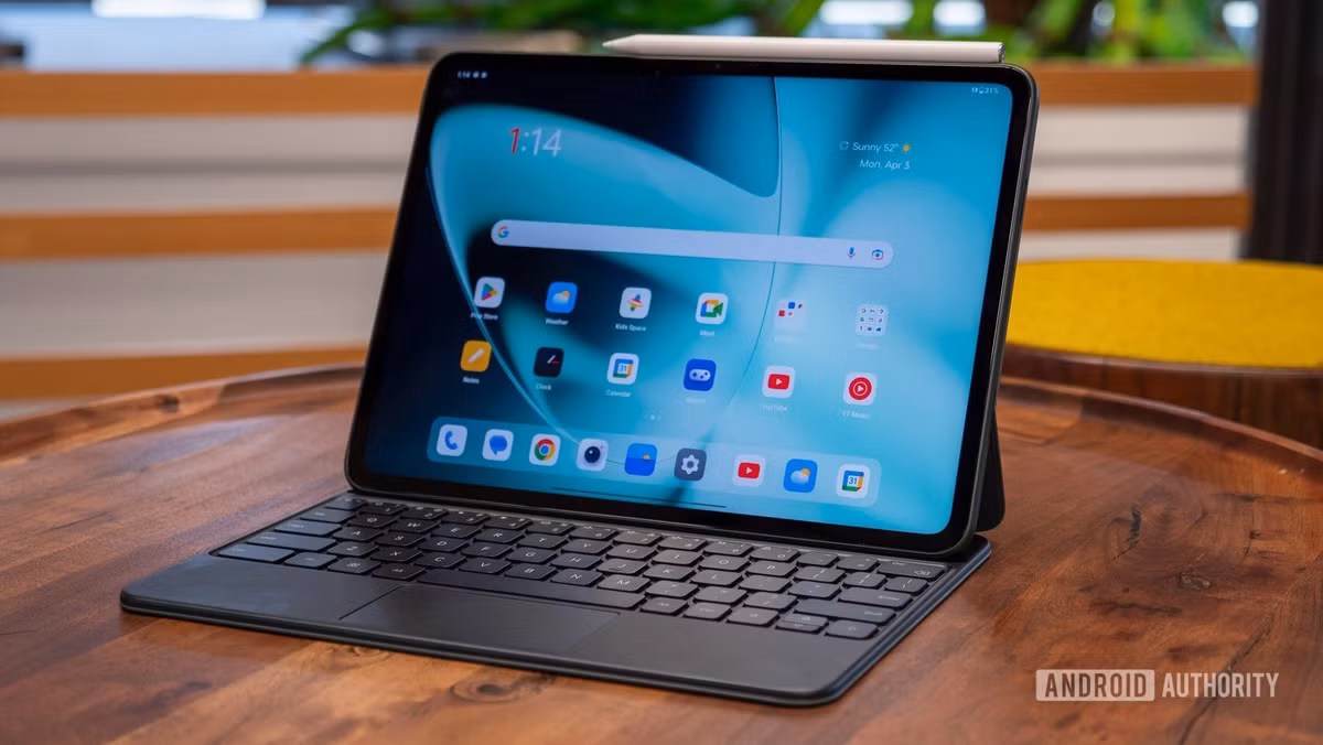 OnePlus Pad 2 – 12,1 triệu đồng. OnePlus Pad 2 là một trong những máy tính bảng chơi game cao cấp đáng chú ý. Màn hình 12,1 inch 3K 144Hz với Dolby Vision mang lại trải nghiệm hình ảnh tuyệt vời. 