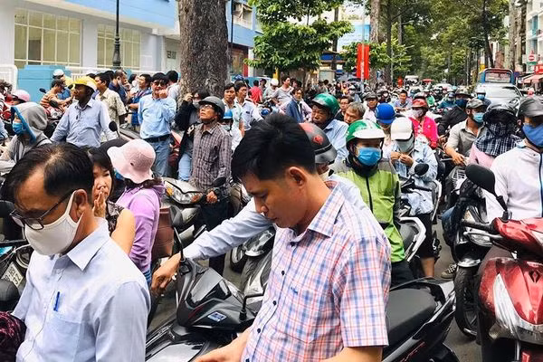 1 “choi' 17 vao lop 10 chuyen Trung hoc Thuc hanh DH Su pham TP.HCM