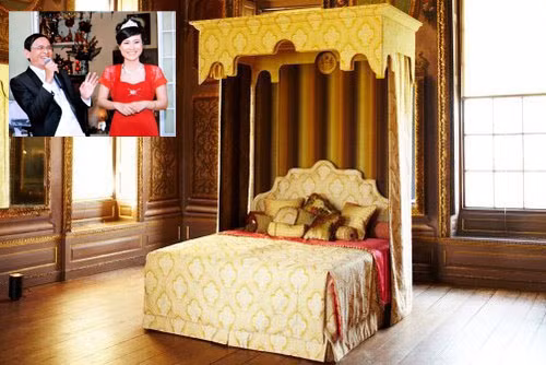 Đại gia Lê Ân, ông chủ Khu lịch Chí Linh, Bà Rịa - Vũng Tàu đang nhờ bạn bè liên hệ để đặt mua chiếc giường Royal Bed (giường hoàng gia) của hãng sản xuất giường ngủ sang trọng nổi tiếng Savoir.