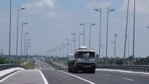 Mức phí giảm cao nhất đối với xe chở container 40 feet theo từng chặng tại cao tốc Cầu Giẽ - Ninh Bình là 70.000 đồng.