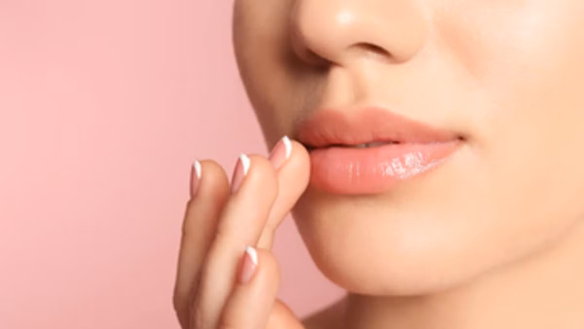 Khi còn trẻ, người này có thể gặp nhiều vất vả, khó khăn. Sau 30 tuổi, họ bắt đầu gặt hái được nhiều thành công, dễ dàng nắm bắt cơ hội làm giàu.