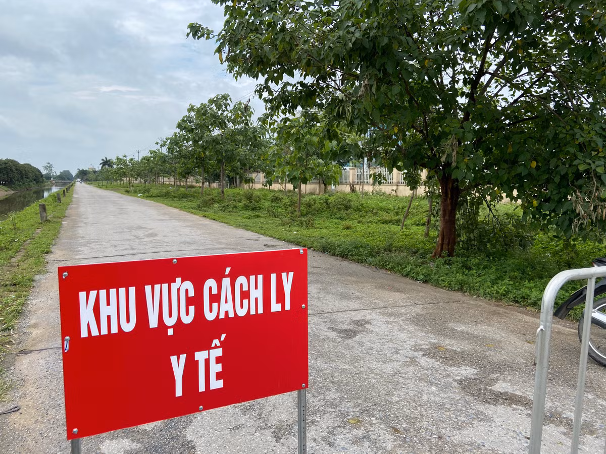 BV Benh Nhiet doi Trung uong dung tiep nhan benh nhan