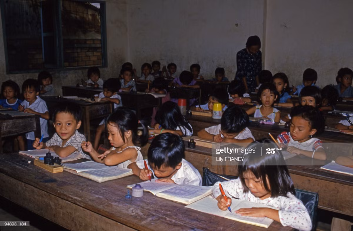Trong một lớp tiểu học.