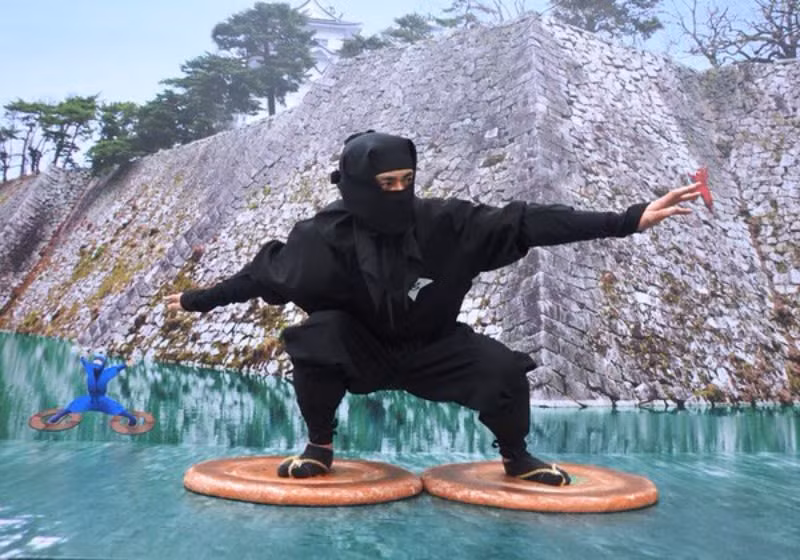 Su that dang long ve thuat di tren nuoc cua ninja Nhat Ban