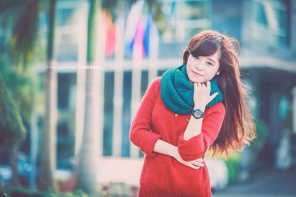 Và vì vẫn đang là học sinh cấp 3 nên Trà My thường xuyên phải căn chỉnh, cân đối thời gian học tập, chuyện tình cảm và đam mê, sở thích của mình sao cho phù hợp.