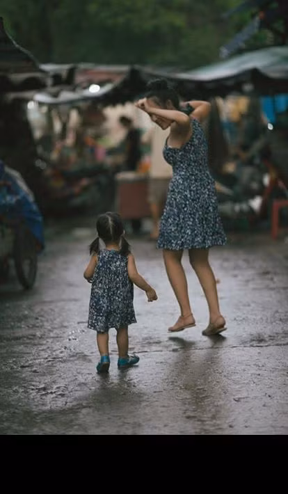 Aimee Phan người Việt gốc Đức, nhưng cô chọn Việt Nam là nơi lập nghiệp. Cô con gái nhỏ tên Nami Phan (Nami tiếng Nhật có nghĩa là “con sóng”).