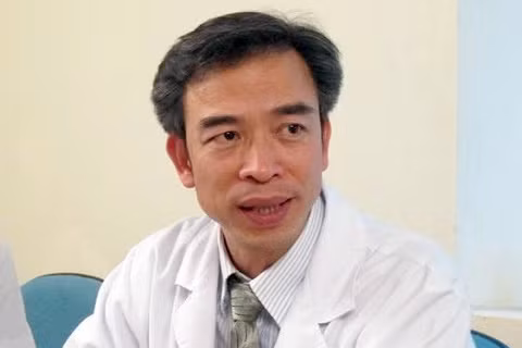 Ngày 21/10/2021, Cơ quan Cảnh sát điều tra Bộ Công an (C03) cho biết đã khởi tố ông Nguyễn Quang Tuấn về tội “Vi phạm quy định về đấu thầu gây hậu quả nghiêm trọng” xảy ra tại Bệnh viện Tim Hà Nội và một số đơn vị liên quan.