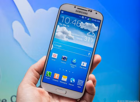 Samsung sắp có thêm 4 điện thoại mới. Trong một tài liệu chuyển hàng mới được “khai quật”, Samsung sắp có thêm 4 điện thoại mới, với mã số là SM-G730A với màn hình 4 inch, SM-G3815 , màn hình 4,5 inch, SM-G9105 màn hình 5 inch và SM-G7102 màn hình 5,2 inch.