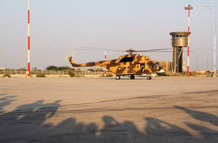 Mẫu trực thăng vận tải đa năng Mi-171 của Không quân Iran.