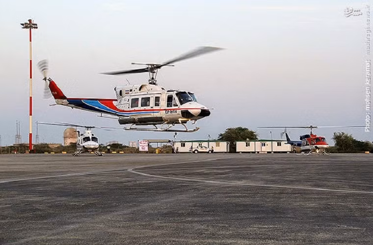 Một chiếc trực thăng Bell 212 Twin Huey của công ty dịch vụ hàng không Iran.