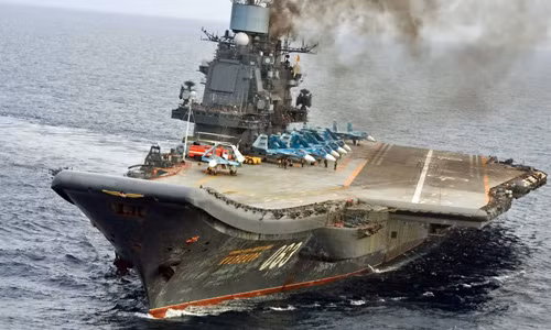 Tàu sân bay Đô đốc Kuznetsov của Hải quân Nga.