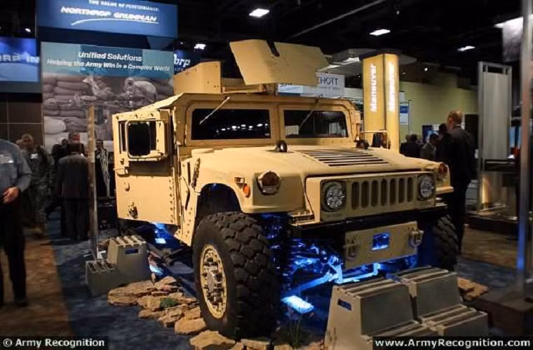 Biến thể khác của mẫu xe bọc thép tiêu chuẩn Humvee của Quân đội Mỹ do tập đoàn quốc phòng Northrop Grumman nâng cấp.