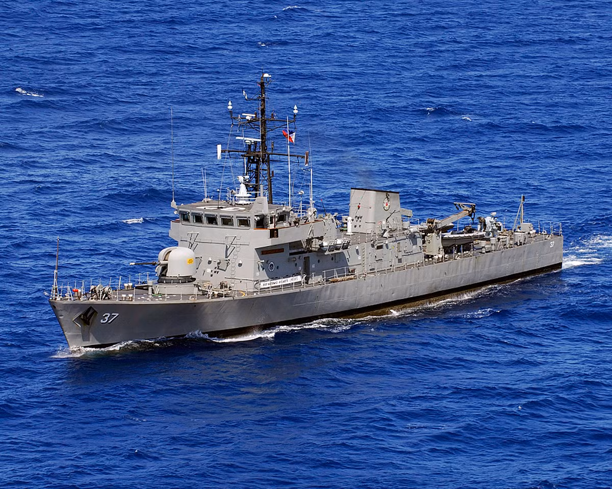 Trong ảnh là tàu tuần tra mang số hiệu PS-37 thuộc lớp tàu tuần tra Emilio Jacinto của Hải quân Philippines.