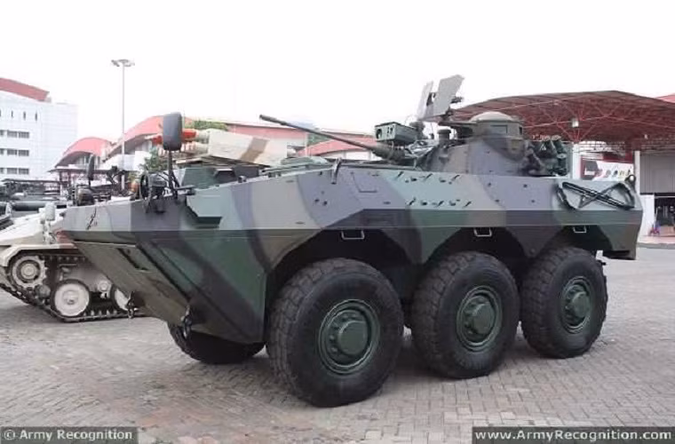 Biến thể xe bọc thép chuyển quân Anoa-2 do công ty quốc phòng PT Pindad của Indonesia phát triển.