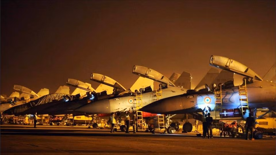 Chuyen gia Nga sang An Do kiem tra Su-30MKI-Hinh-2