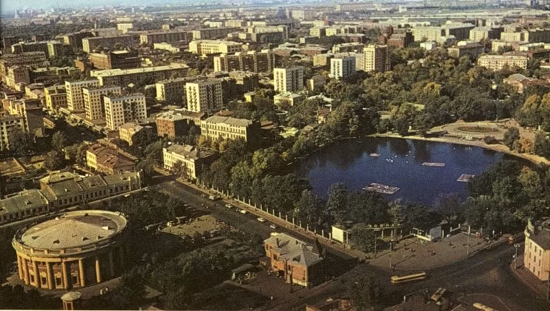 Giao lộ Krasnaya Presnya và Bolshaya Gruzinskaya.