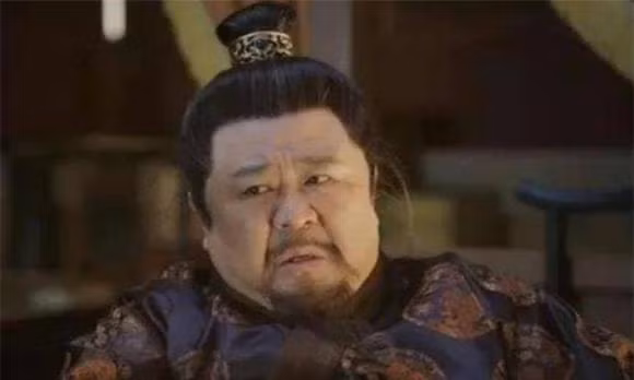 Vi vua beo moi ngay an 10kg thit, ngoi hong ca ngai vang-Hinh-2