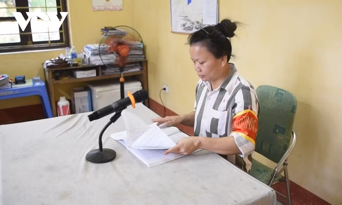 Nu can bo UBND tinh nhieu lan nghi den tu tu khi nhan 2 an chung than-Hinh-2