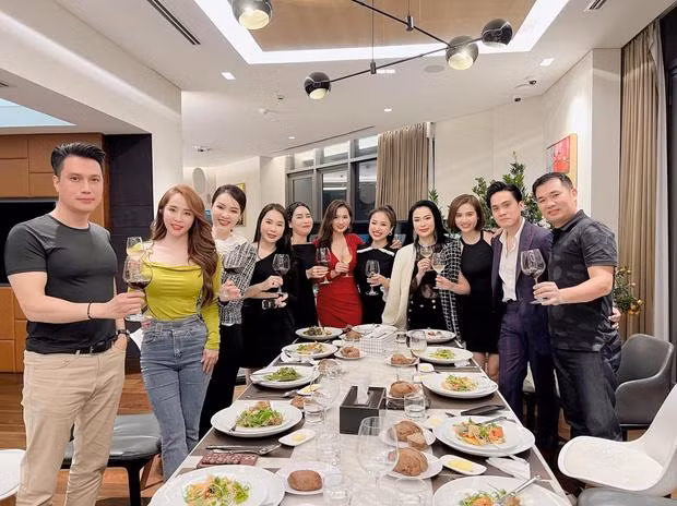 Sanh doi Quynh Nga, Viet Anh giat tron tam diem vong 1 khung-Hinh-2
