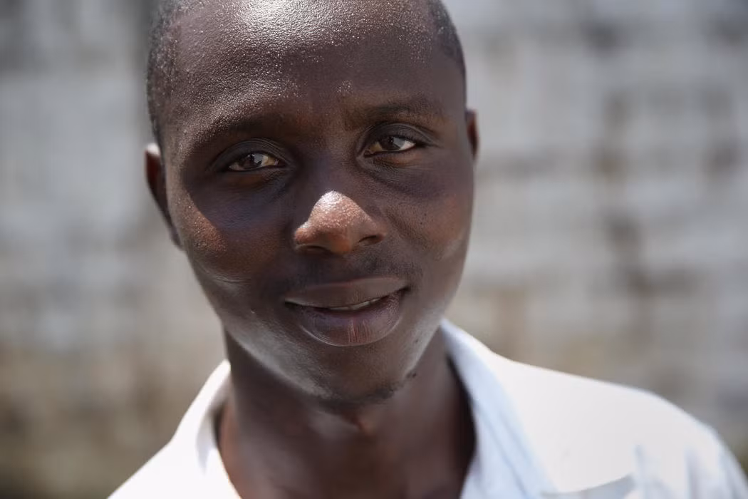 Massani John, 27 tuổi cũng giống như những trường hợp khác, Ebola đã cướp đi 6 thành viên trong gia đình anh.