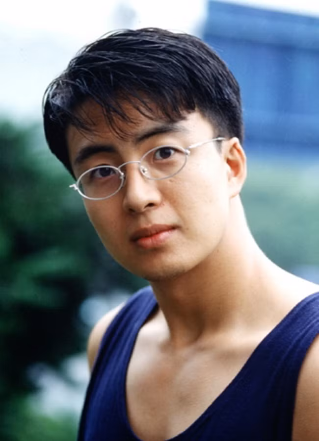 Bae Yong Joon 'Moi tinh dau': Tu ban han den 'ong trum giai tri'-Hinh-3