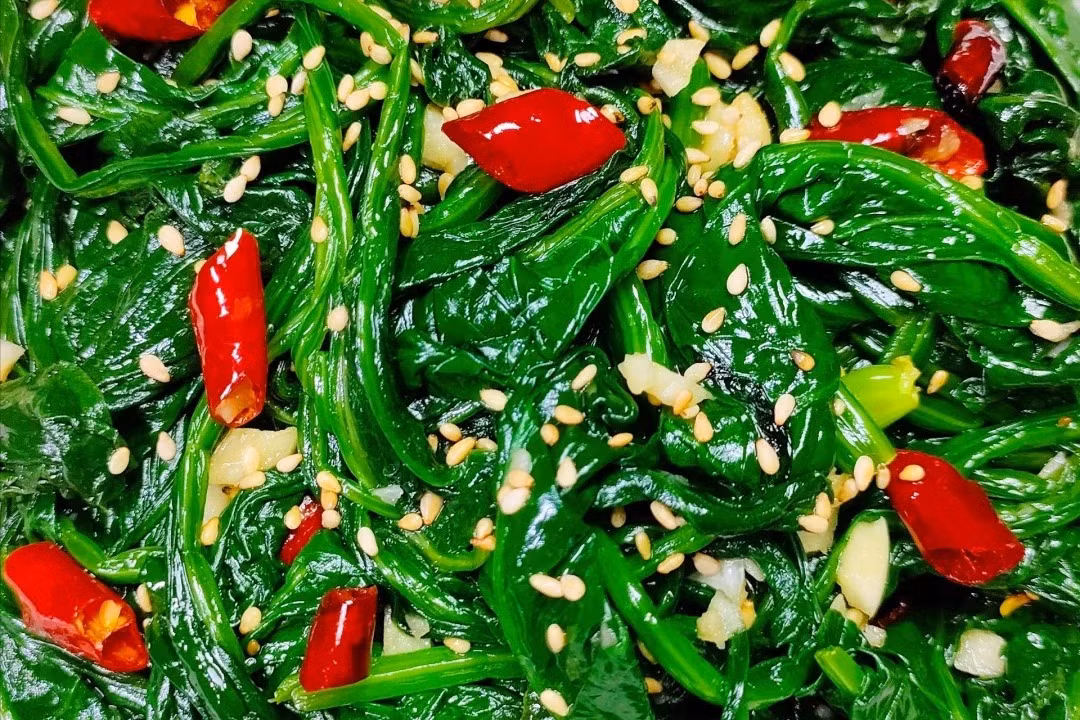 Loai rau cang an nhieu mat cang sang, lam mon gi cung ngon