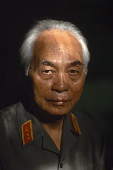 Nhân vật được người Pháp mệnh danh là "Ngọn núi lửa phủ tuyết" sẽ thăm lại chiến trường xưa nhân kỷ niệm 40 năm chiến thắng Điện Biên Phủ. Ảnh: Catherine Karnow.