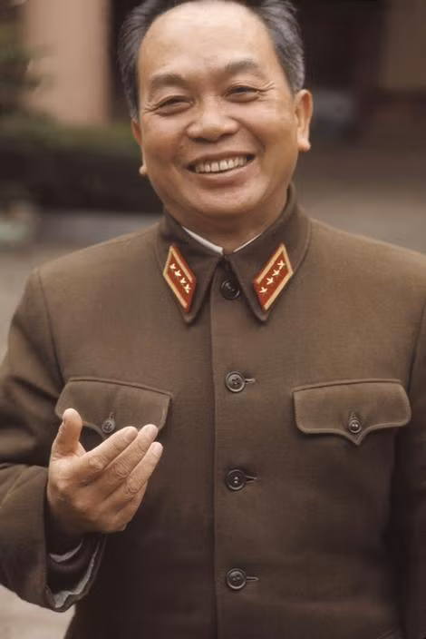 Một bức chân dung ít người biết đến của Đại tướng, do phóng viên Marc Riboud của hãng thông tấn Magnum thực hiện năm 1969.