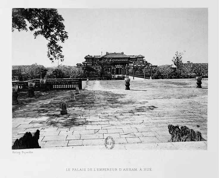 Ngọ Môn, Huế.