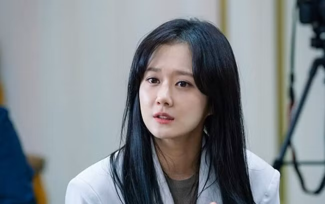 Giặt đồ giúp vợ, tôi chết điếng khi thấy vật lạ trong túi áo Giat do giup vo, toi chet dieng khi thay vat la trong tui ao