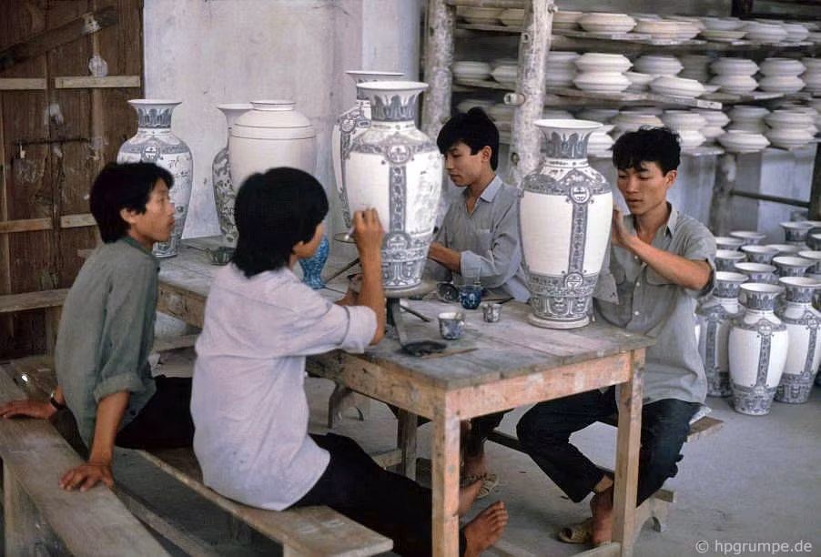 Công việc được thực hiện hoàn toàn thủ công.