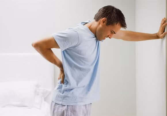 Quan hệ không có kế hoạch. Nếu nam giới quan hệ tình dục quá nhiều với tần suất dày đặc dễ dẫn đến tình trạng sung huyết và viêm tuyến tiền liệt. Tuy nhiên, nếu nam giới trong độ tuổi sinh sản quan hệ tình dục quá ít cũng có thể dẫn đến tình trạng viêm tuyến tiền liệt. Chính vì vậy để đảm bảo cho tuyến tiền liệt không bị ảnh hưởng, các chàng nên có kế hoạch khi làm "chuyện ấy" để đảm bảo sức khỏe sinh sản, sức khỏe tình dục...