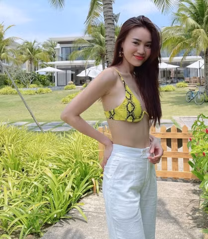 Ninh Duong Lan Ngoc lan dau de lo bung mo, con dau vong eo 54-Hinh-2
