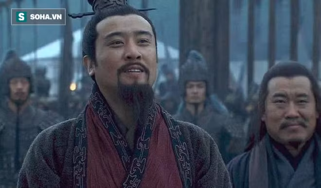 Nhan tai duoc Luu Bi uu ai, nhung Gia Cat Luong giang lam dan thuong?